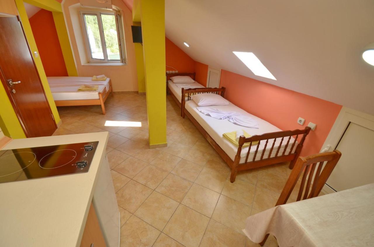 Tau Mir I Dobro Apartment Kotor Exterior photo