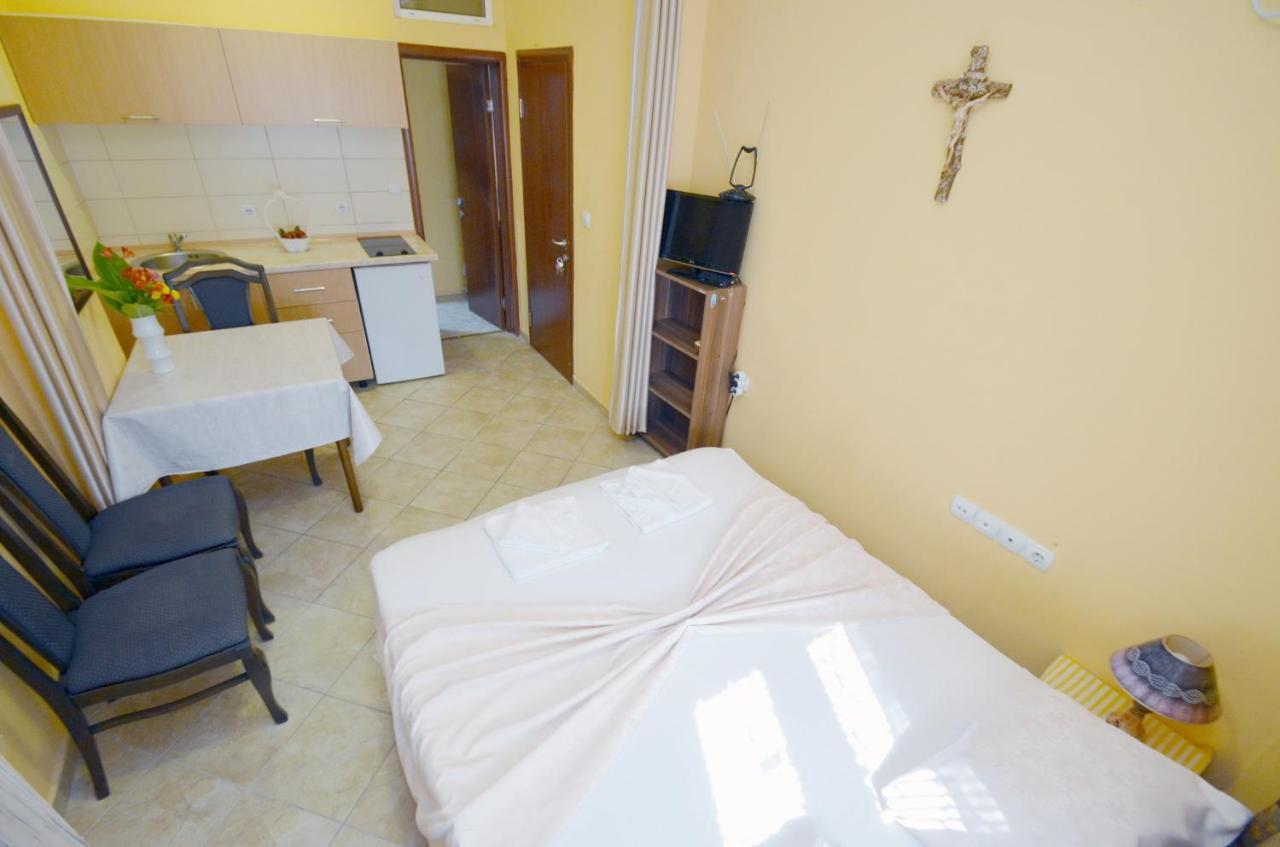 Tau Mir I Dobro Apartment Kotor Exterior photo