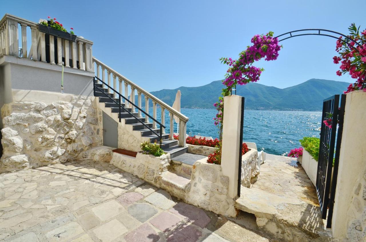 Tau Mir I Dobro Apartment Kotor Exterior photo