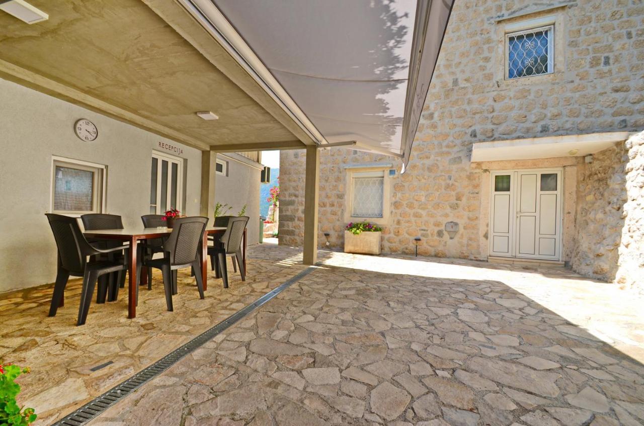 Tau Mir I Dobro Apartment Kotor Exterior photo